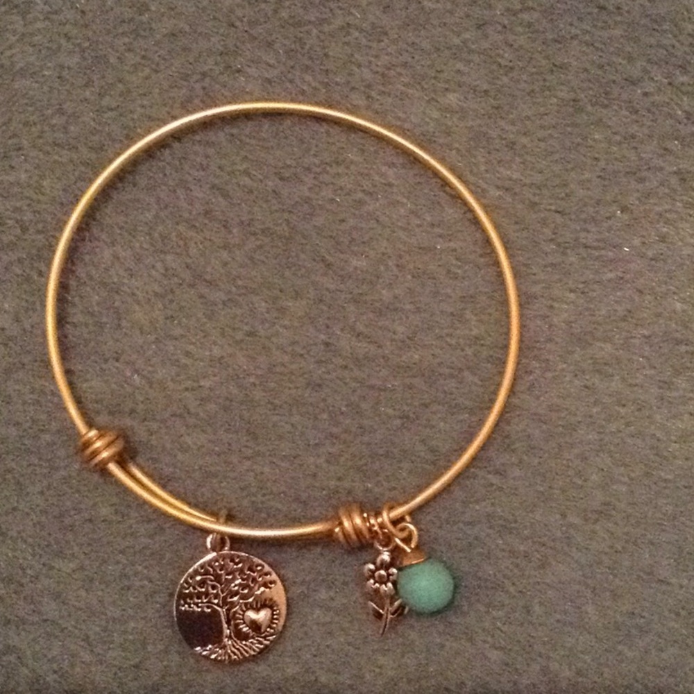 Bracelet